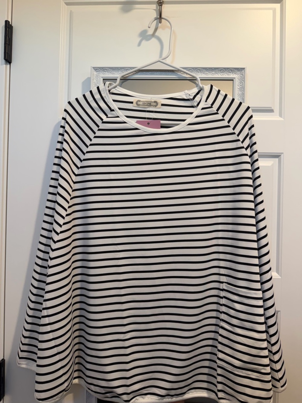 Nursing cover up Breasfeeding Black & White Striped Long Sleeve Top